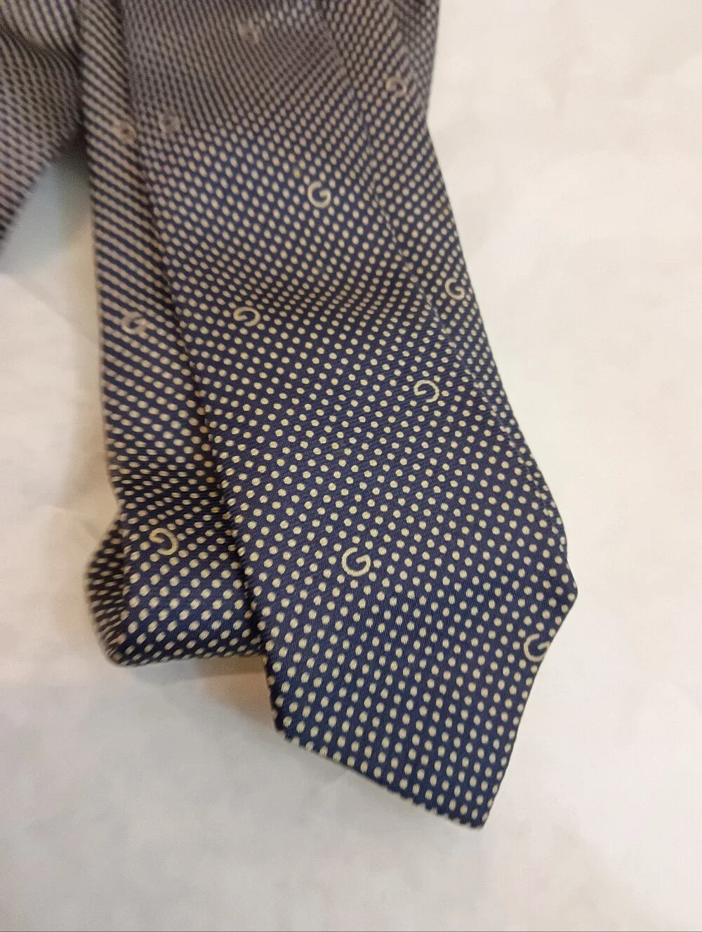 GUCCI VTG LOGO G All Over Print Rare  Skinny TIE
